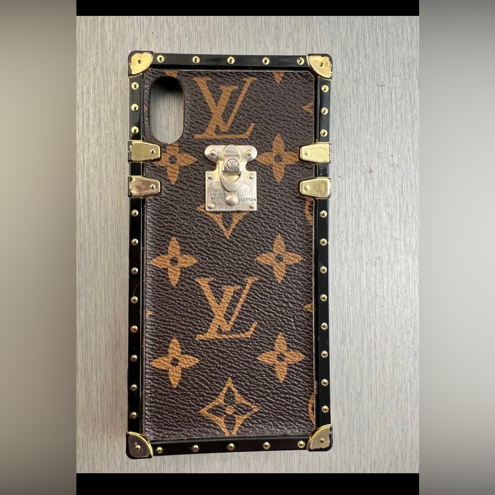 iPhone XS case
